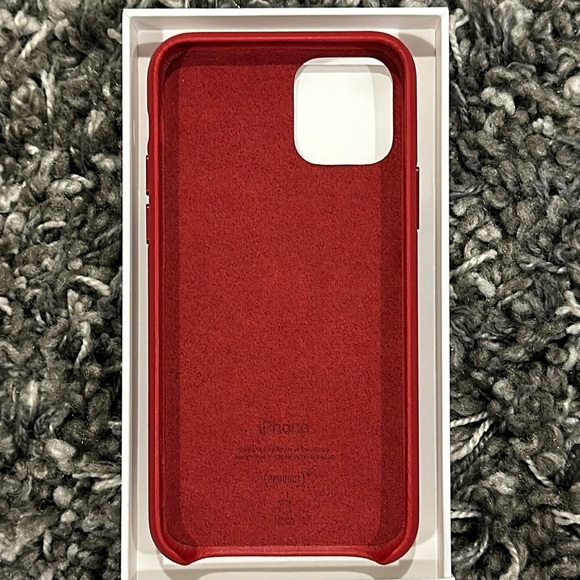 New APPLE IPhone 11 Pro - Picture 3 of 6